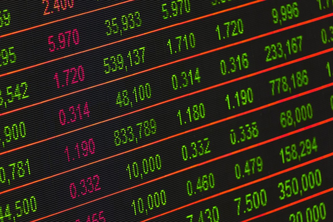 business-1730089_1920 historical stock data